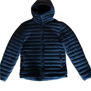 COPY - The North Face. Men’s Medium Black Winter Jacket. Zipper. Hood. 2 zip po…